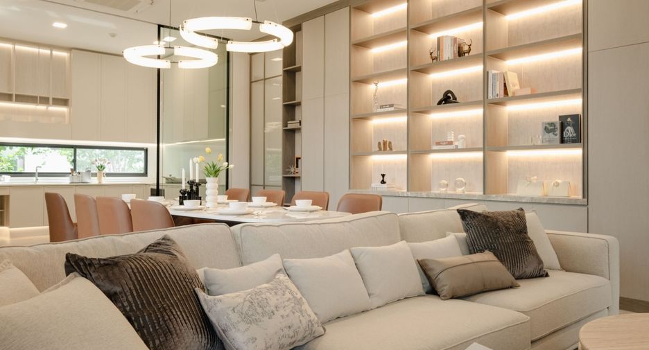 Casa en alquiler de 4 habitaciones en Saphan Sung, Bangkok