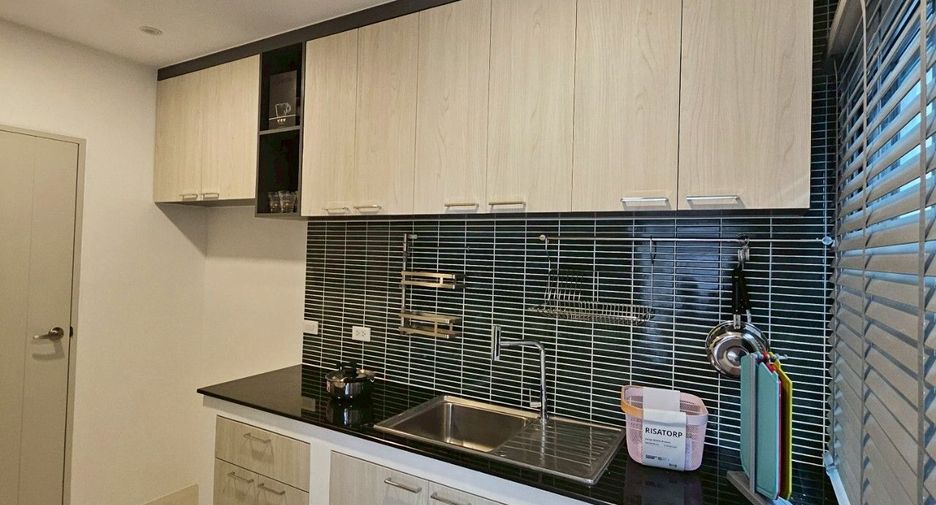 Haus zur Miete mit 4 Zimmer in Bang Phli, Samut Prakan