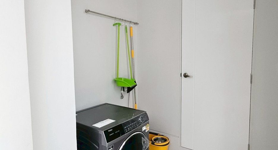 Haus zur Miete mit 4 Zimmer in Bang Phli, Samut Prakan