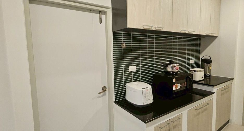 Haus zur Miete mit 4 Zimmer in Bang Phli, Samut Prakan