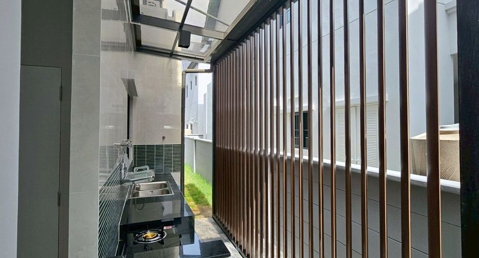 Haus zur Miete mit 4 Zimmer in Bang Phli, Samut Prakan