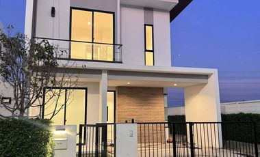 For rent 3 bedrooms house in Bang Phli, Samut Prakan