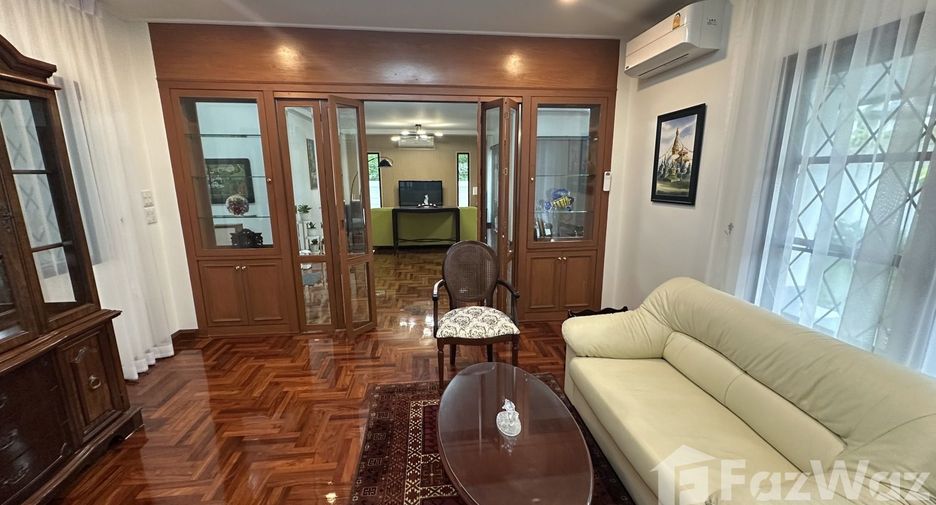 For rent 3 ベッドルーム house in Watthana, Bangkok