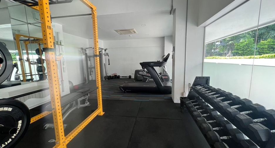 For rent 2 bedrooms condo in Watthana, Bangkok