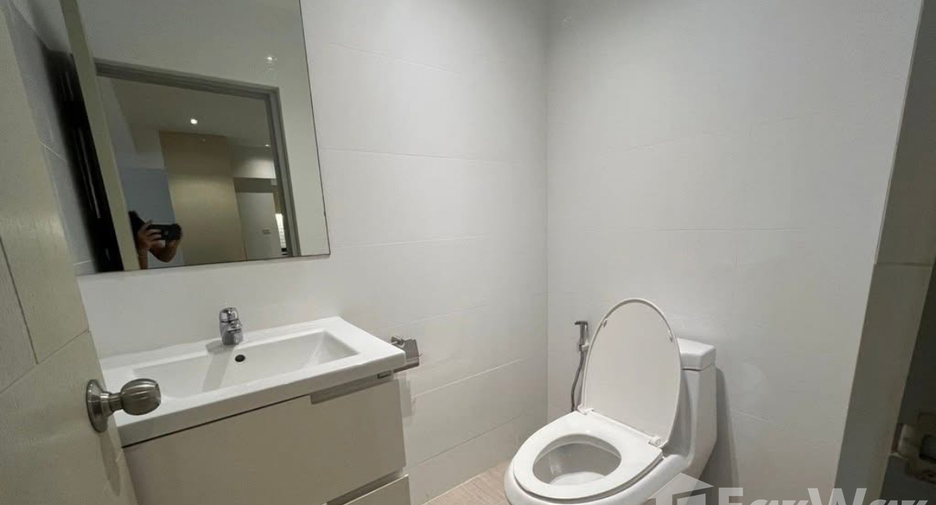 For rent 2 ベッドルーム condo in Watthana, Bangkok