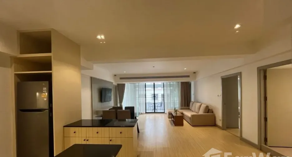 For rent 2 bedrooms condo in Watthana, Bangkok