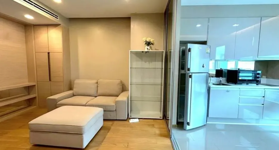 For rent 1 bed condo in Watthana, Bangkok