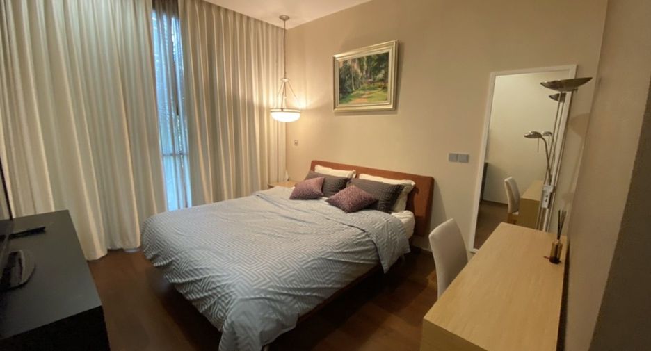 For rent 2 bedrooms condo in Watthana, Bangkok