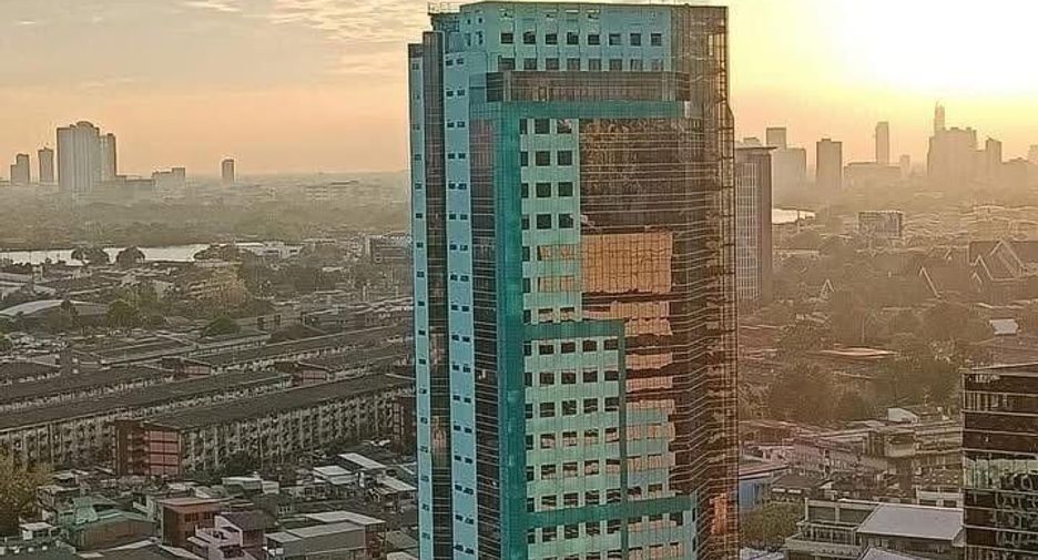 For rent 1 bed condo in Khlong Toei, Bangkok