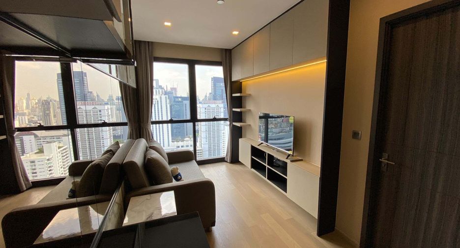 For rent 1 bed condo in Khlong Toei, Bangkok