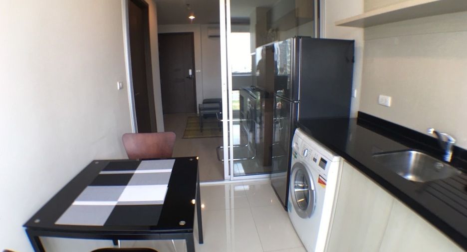 For rent 1 bed condo in Sathon, Bangkok