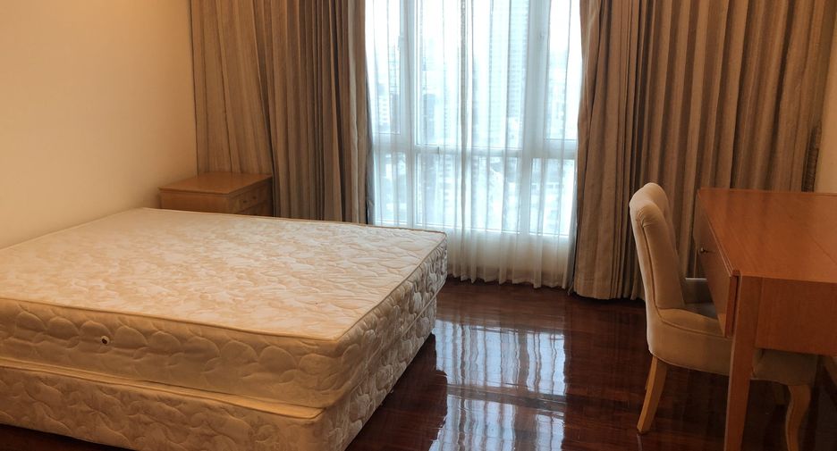 Apartment zur Miete mit 3 Zimmer in Watthana, Bangkok