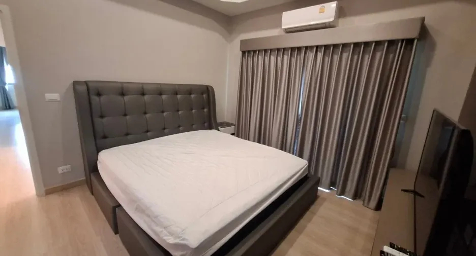 Casa en alquiler de 3 habitaciones en Prawet, Bangkok