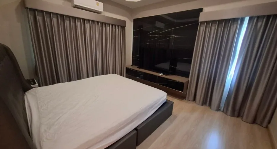 Casa en alquiler de 3 habitaciones en Prawet, Bangkok