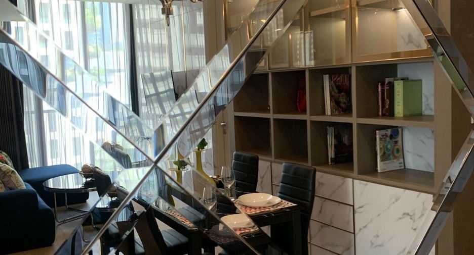 For rent 2 bedrooms condo in Watthana, Bangkok