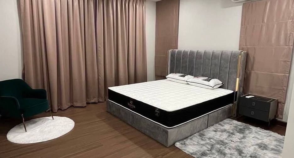 Casa en alquiler de 5 habitaciones en Bang Phli, Samut Prakan
