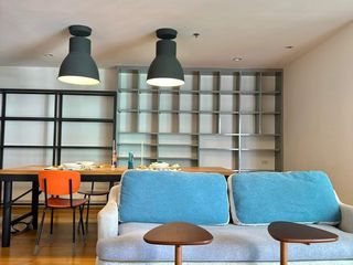 For rent 2 bedrooms condo in Huai Khwang, Bangkok