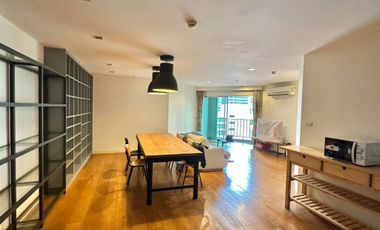For rent 2 bedrooms condo in Huai Khwang, Bangkok