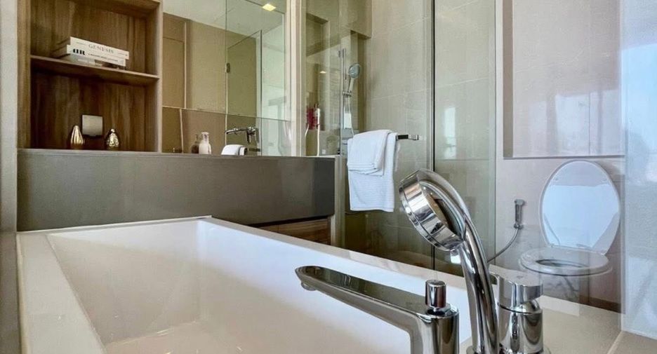 For rent 1 bed condo in Watthana, Bangkok
