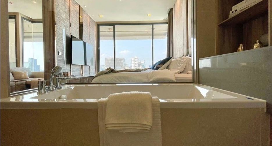 For rent 1 bed condo in Watthana, Bangkok