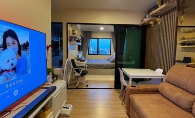 Wohnung zur Miete mit 1 Zimmer in Wang Thonglang, Bangkok