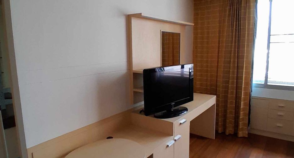 For rent 3 ベッドルーム condo in Khlong Toei, Bangkok
