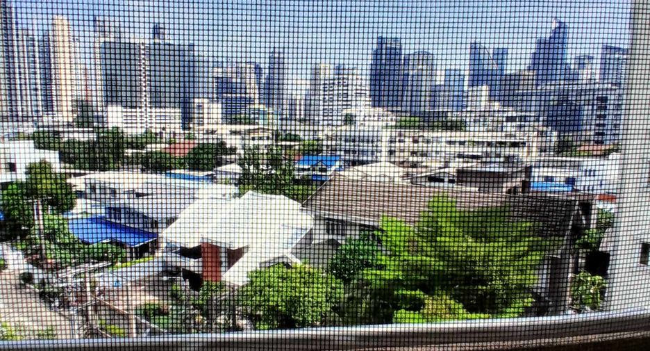 For rent 3 ベッドルーム condo in Khlong Toei, Bangkok