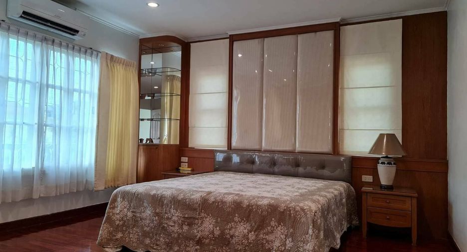 Casa en alquiler de 3 habitaciones en Bang Phli, Samut Prakan
