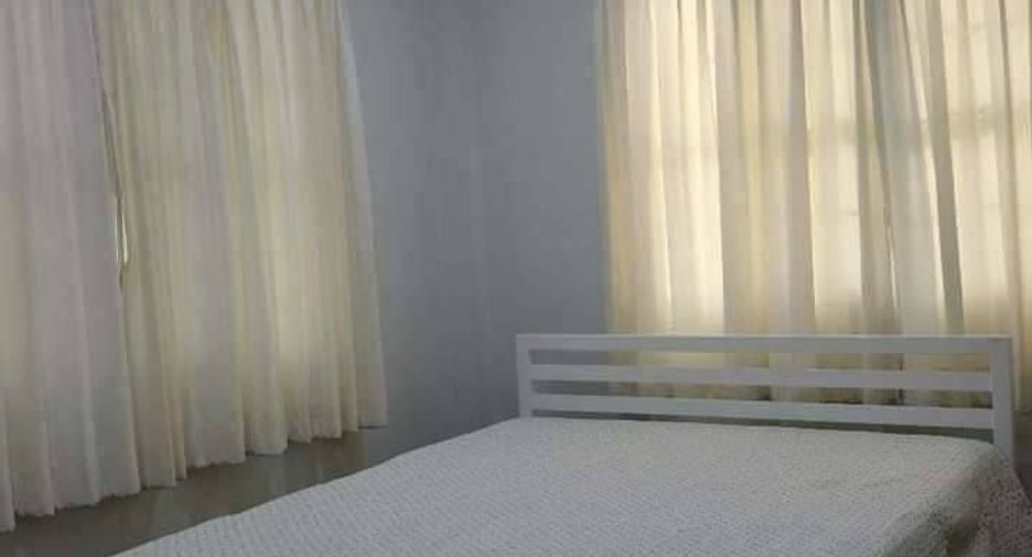 Casa en alquiler de 3 habitaciones en Bang Phli, Samut Prakan