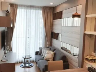Condo en alquiler de 1 habitaciones en Phra Khanong, Bangkok