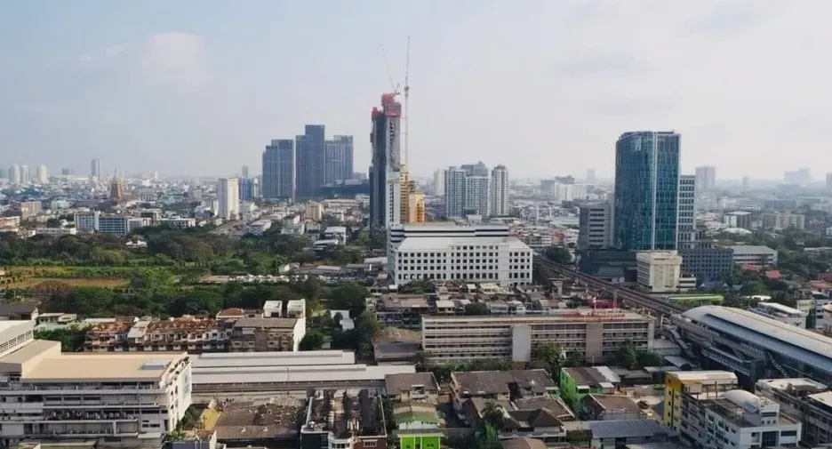 For rent スタジオ condo in Phra Khanong, Bangkok