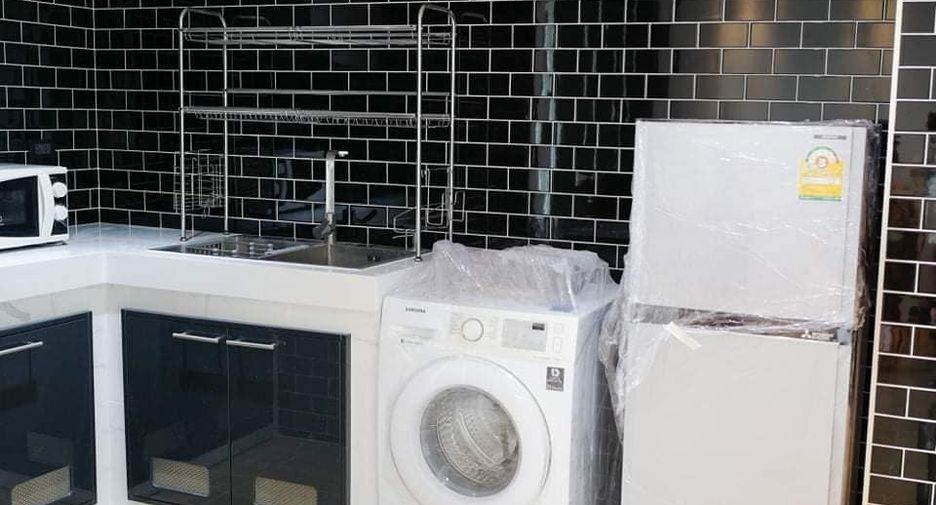 For rent 1 Beds condo in Yan Nawa, Bangkok