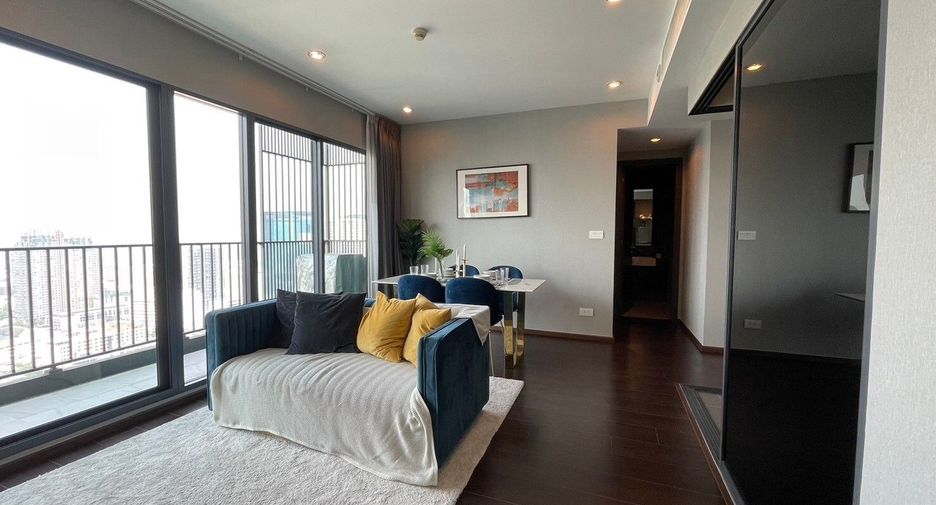 À louer 2 chambres condo à Watthana, Bangkok