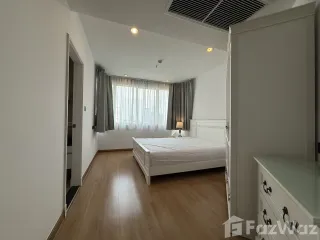 For rent 2 bedrooms condo in Huai Khwang, Bangkok