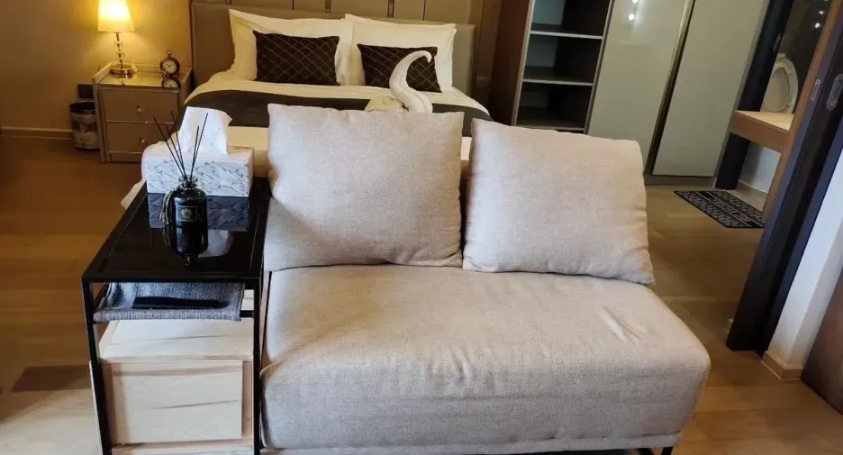 For rent 1 bed condo in Huai Khwang, Bangkok