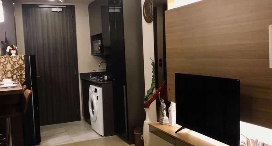 For rent 1 bed condo in Huai Khwang, Bangkok