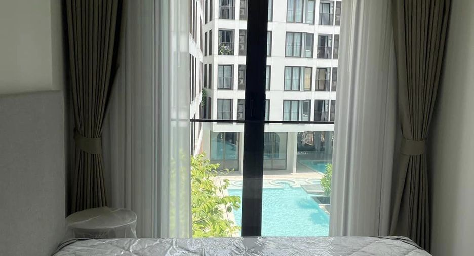 For rent 2 bedrooms condo in Watthana, Bangkok