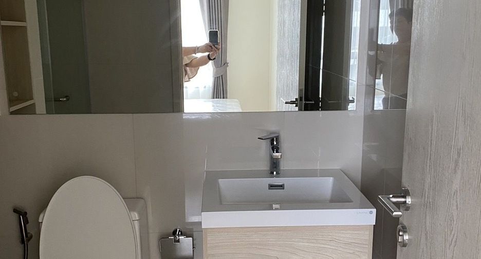 For rent 1 bed condo in Huai Khwang, Bangkok