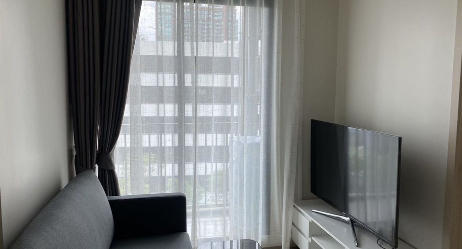 For rent 1 bed condo in Huai Khwang, Bangkok