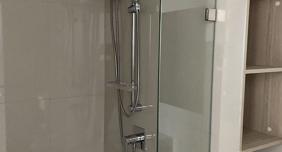 For rent 1 bed condo in Huai Khwang, Bangkok