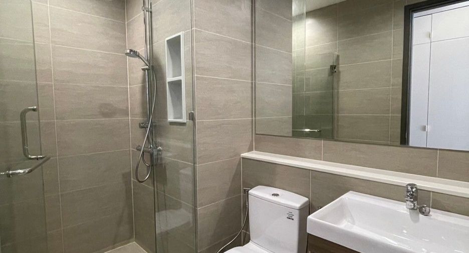 Аренда 3 спальни кондо в Банг Кхо Лаем, Бангкок