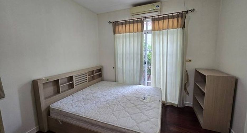 For rent 4 bedrooms house in Bang Phli, Samut Prakan