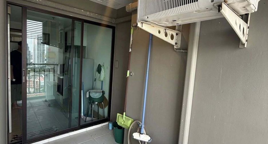 For rent 1 bed condo in Yan Nawa, Bangkok