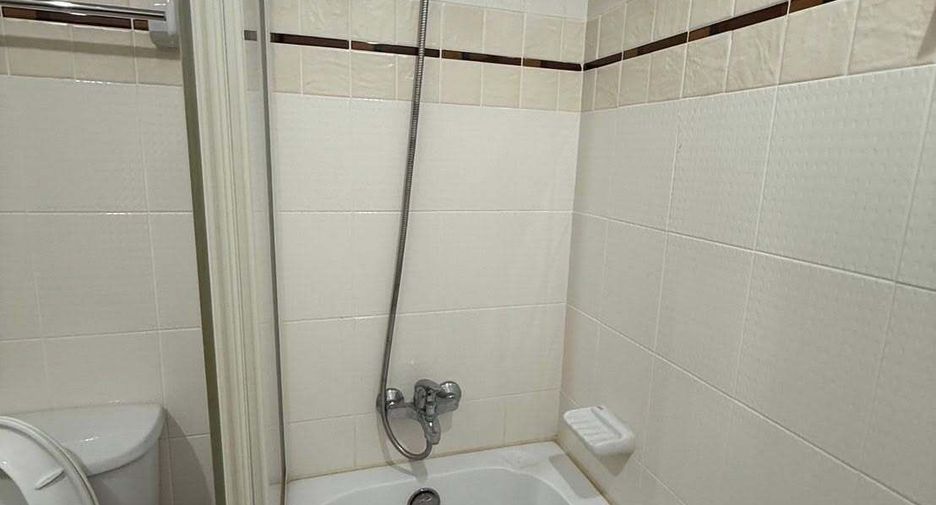 For rent 1 bed condo in Yan Nawa, Bangkok