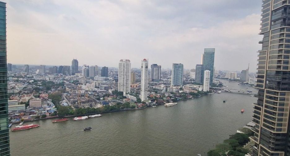 À louer 3 chambres appartement à Bang Kho Laem, Bangkok