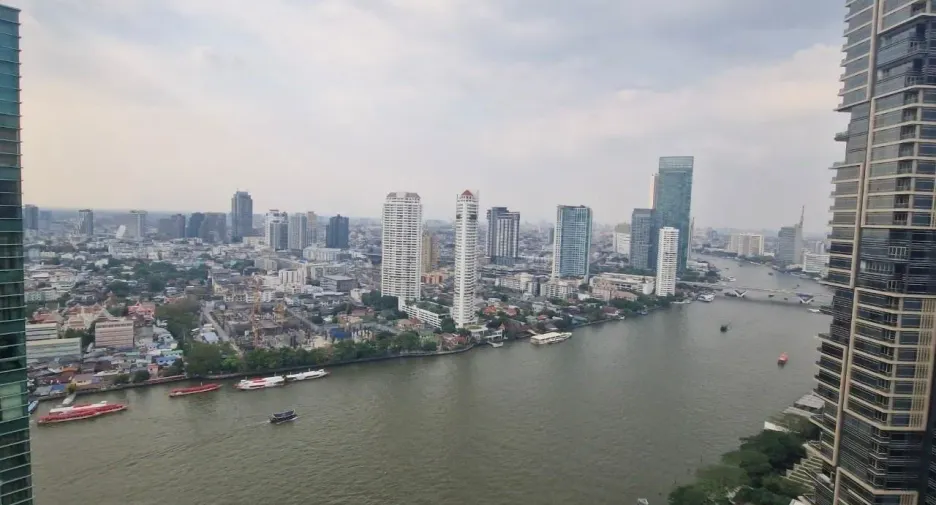 For rent 3 bedrooms apartment in Bang Kho Laem, Bangkok