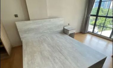 Wohnung zur Miete mit 1 Zimmer in Pathum Wan, Bangkok