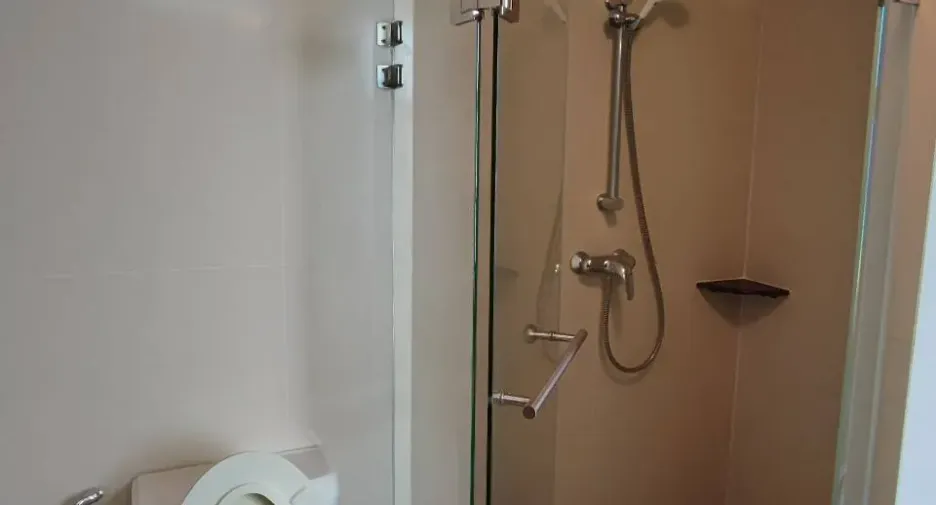 Condo en alquiler de 3 habitaciones en Khlong Toei, Bangkok