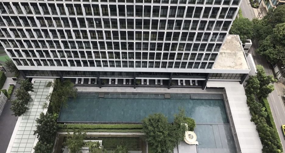 For rent 1 bed condo in Pathum Wan, Bangkok