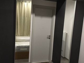 Wohnung zur Miete mit 1 Zimmer in Khlong San, Bangkok